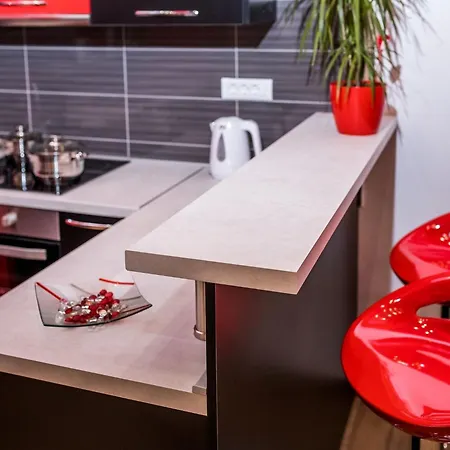 Apartment Sunshine - Two Bedroom With Balcony And Sea View *