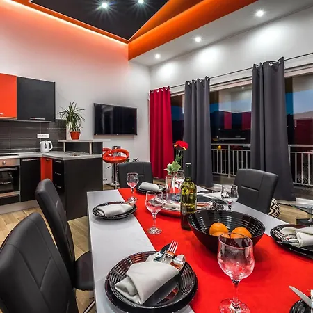 Apartment Sunshine - Two Bedroom With Balcony And Sea View *